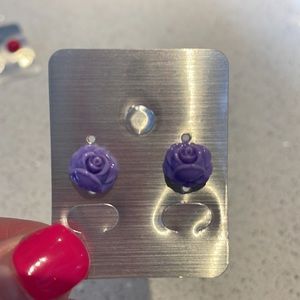 CLEAR OUT💎 2/$6 or 4/$10 Dark Purple Resin Rose Earrings